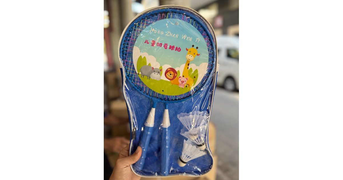 مضرب تنس ريشه صغير